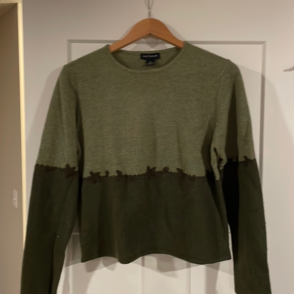 Ann Taylor Lambswool sweater women’s L